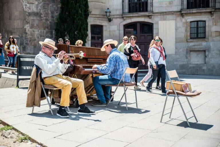 Aufruf für Straßenmusiker zum Krämerbrückenfest