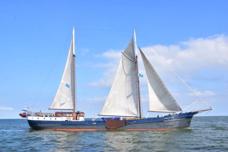 Reiseangebot: 8-tägige Rad- und Segelreise im Wattenmeer - Wapen fan Fryslân