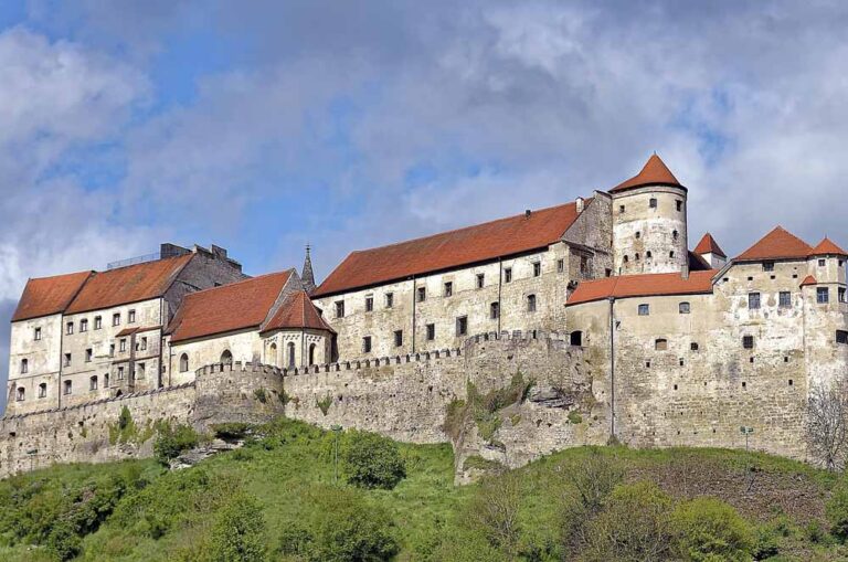 Die längste Burg der Welt: Die Burg Burghausen in Deutschland